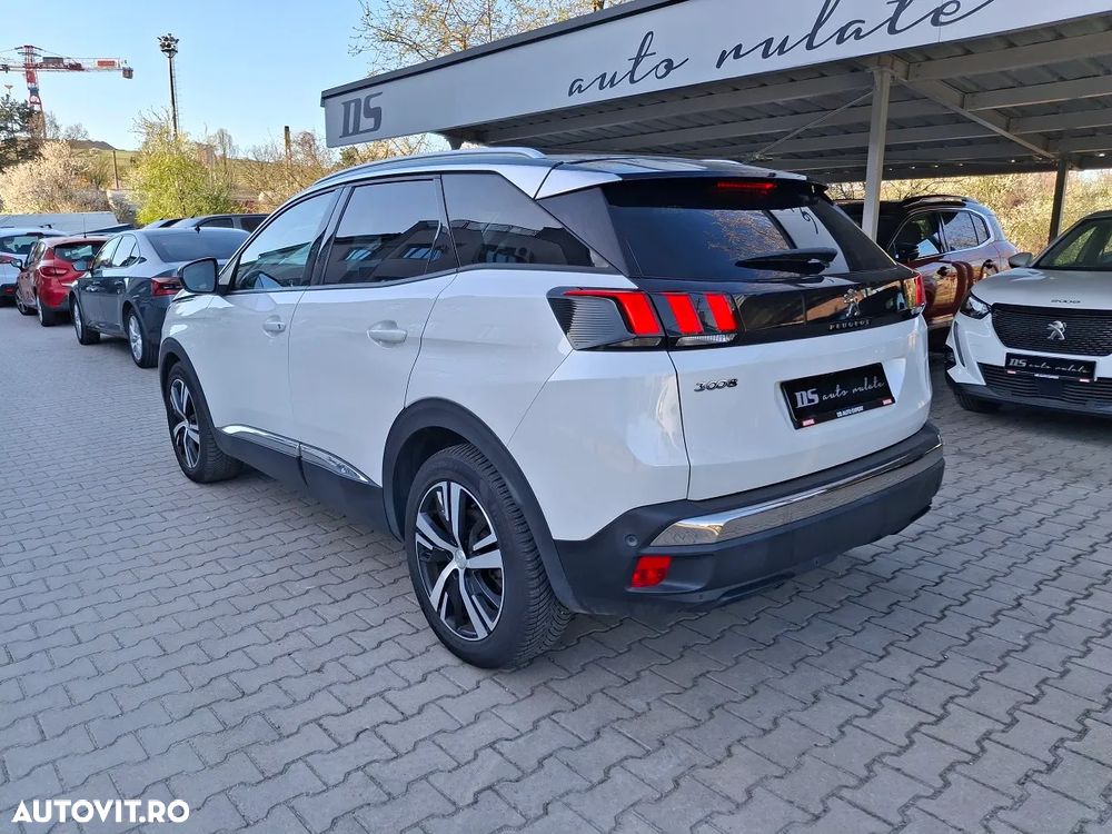 Peugeot 3008 PureTech 130 Stop & Start GPF EAT8 Allure - 4