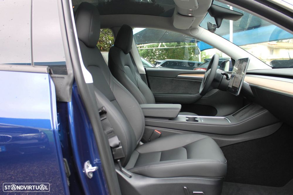 Tesla Model Y Tração Traseira - 49