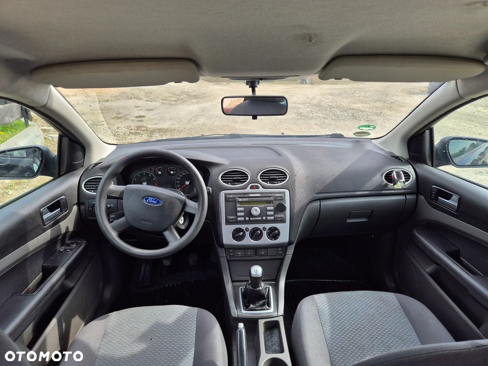 Ford Focus 1.6 Ambiente - 8