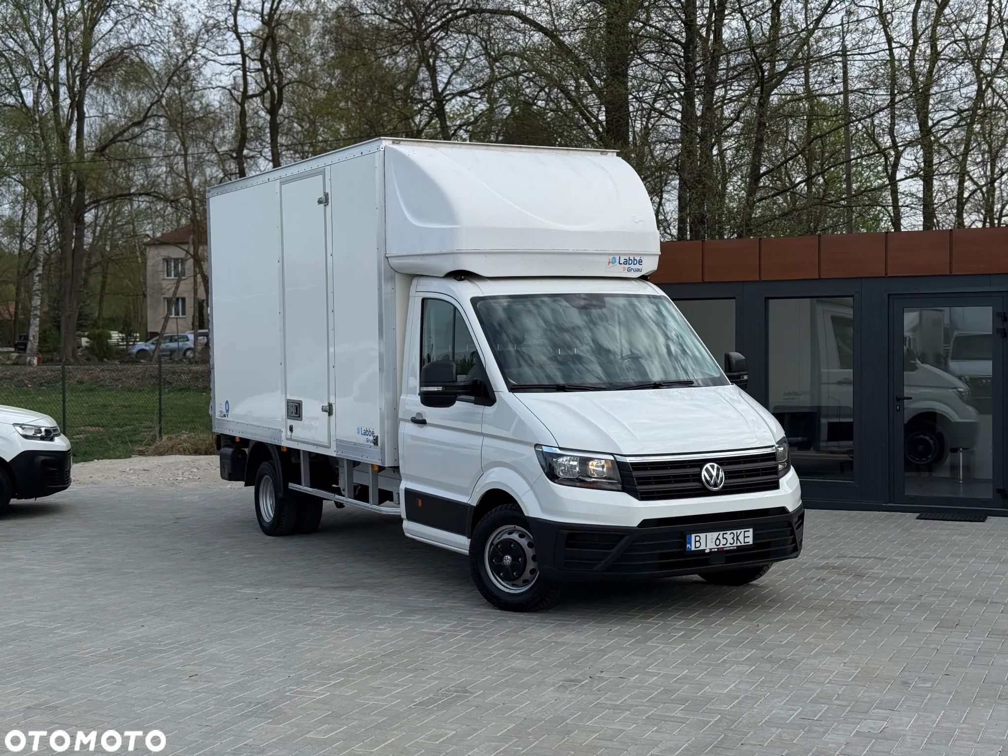 Volkswagen Crafter 2.0 177KM / 12.2021 / 99.200KM /  Kontener 8EP + Drzwi Boczne / Winda 750KG / ZAREJESTROWANY - 1