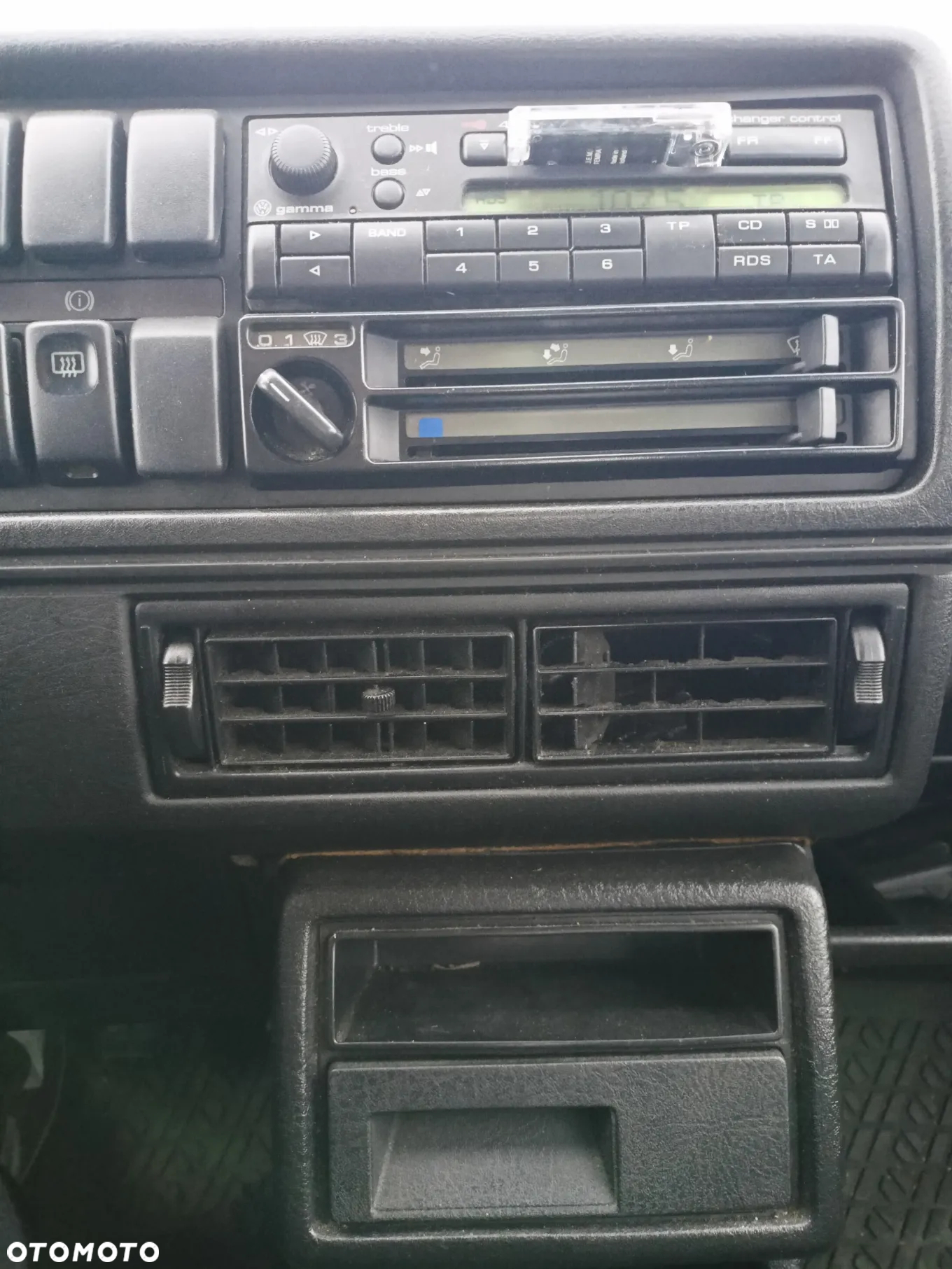 Volkswagen Golf - 10