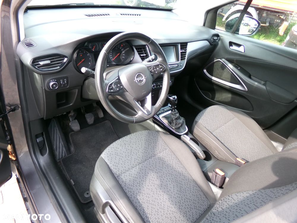 Opel Crossland X - 9