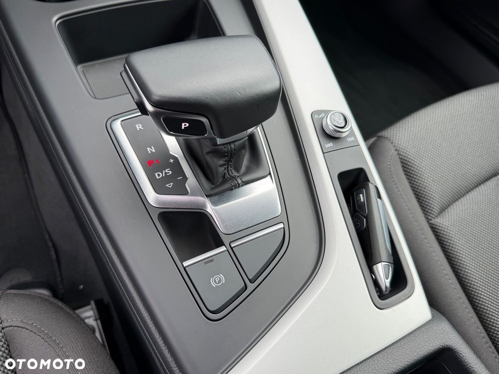 Audi A4 Avant 35 TFSI S tronic advanced - 23