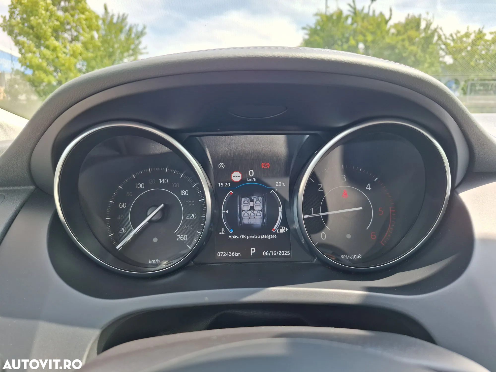 Jaguar E-Pace - 15