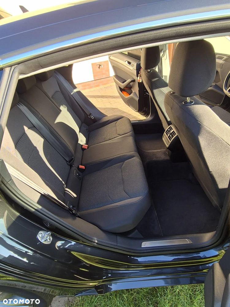 Volkswagen Arteon 2.0 TDI SCR Essence - 8