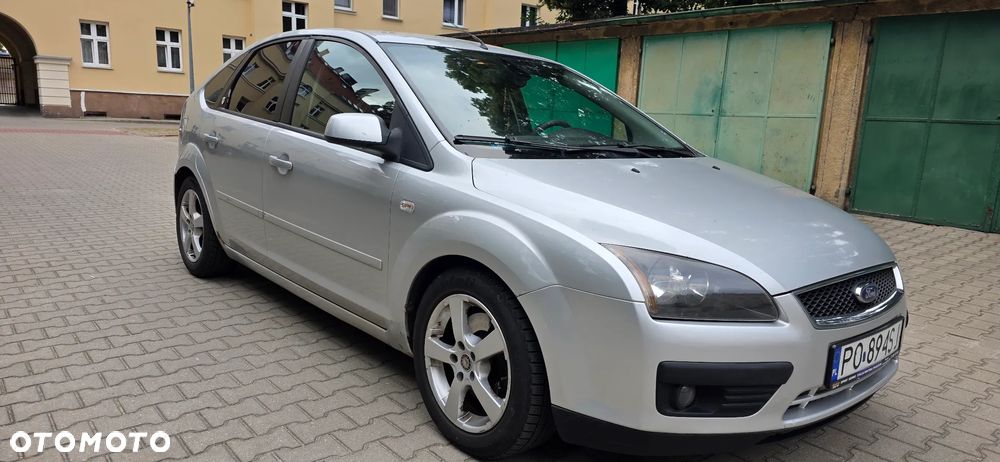 Ford Focus 2.0 TDCi Ghia - 3