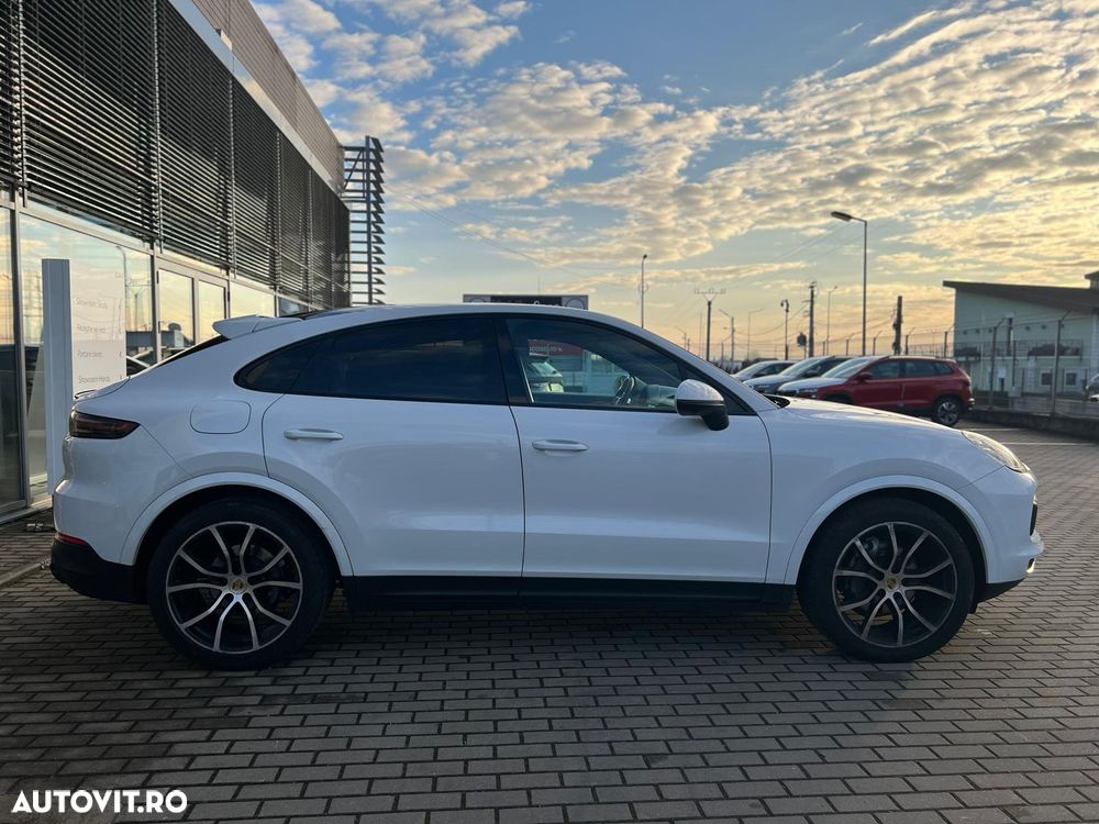Porsche Cayenne - 8