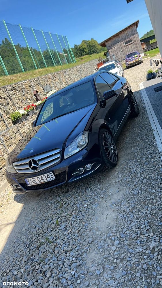 Mercedes-Benz Klasa C 350 CDI DPF (BlueEFFICIENCY) 7G-TRONIC Avantgarde - 5