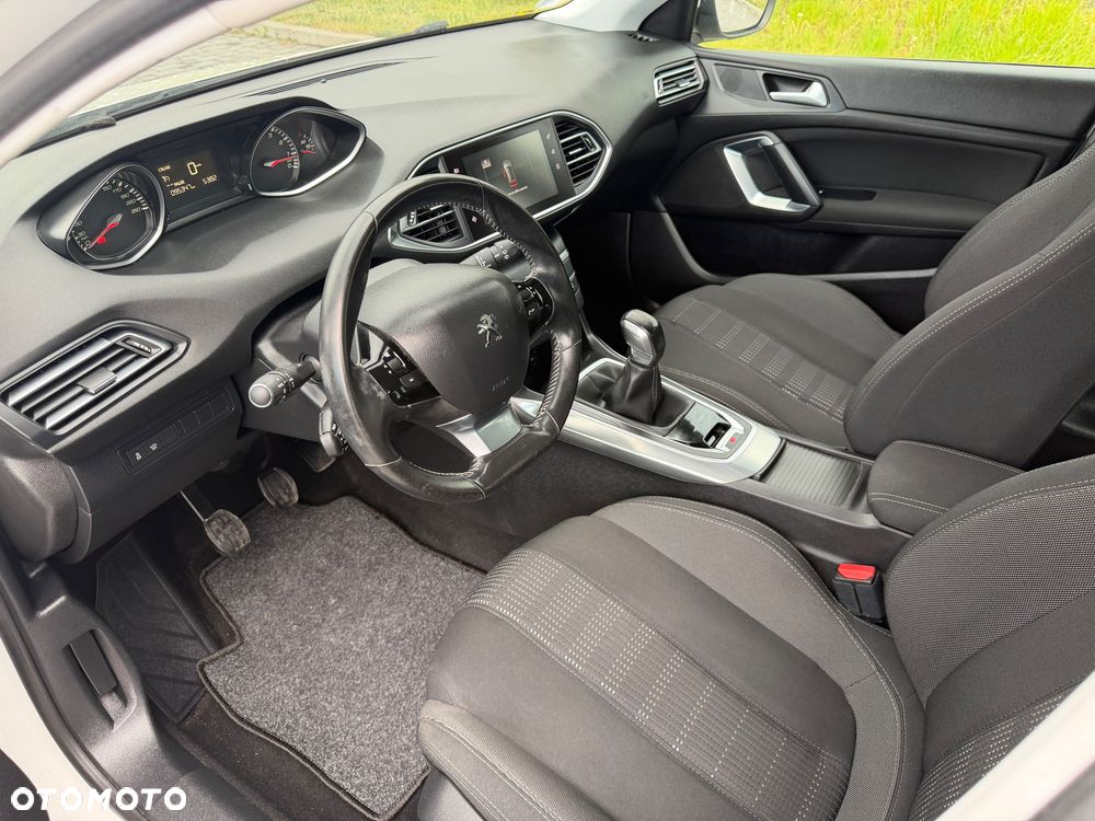 Peugeot 308 110 e-THP Stop & Start Access - 17