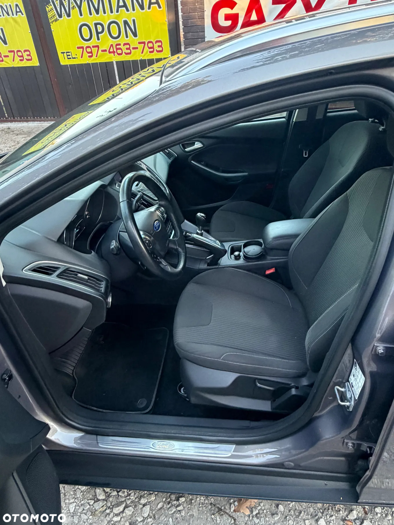 Ford Focus 1.6 EcoBoost Titanium - 9