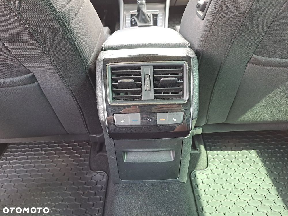 Skoda Superb 1.5 TSI Style DSG - 25