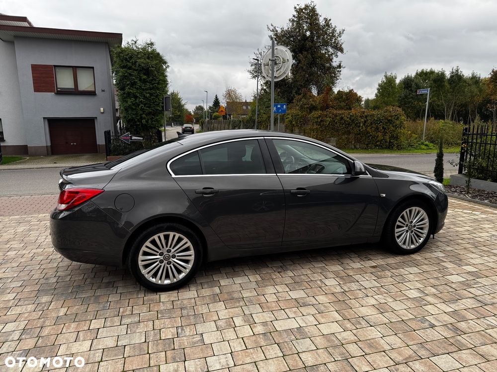Opel Insignia 2.0 CDTI - 9