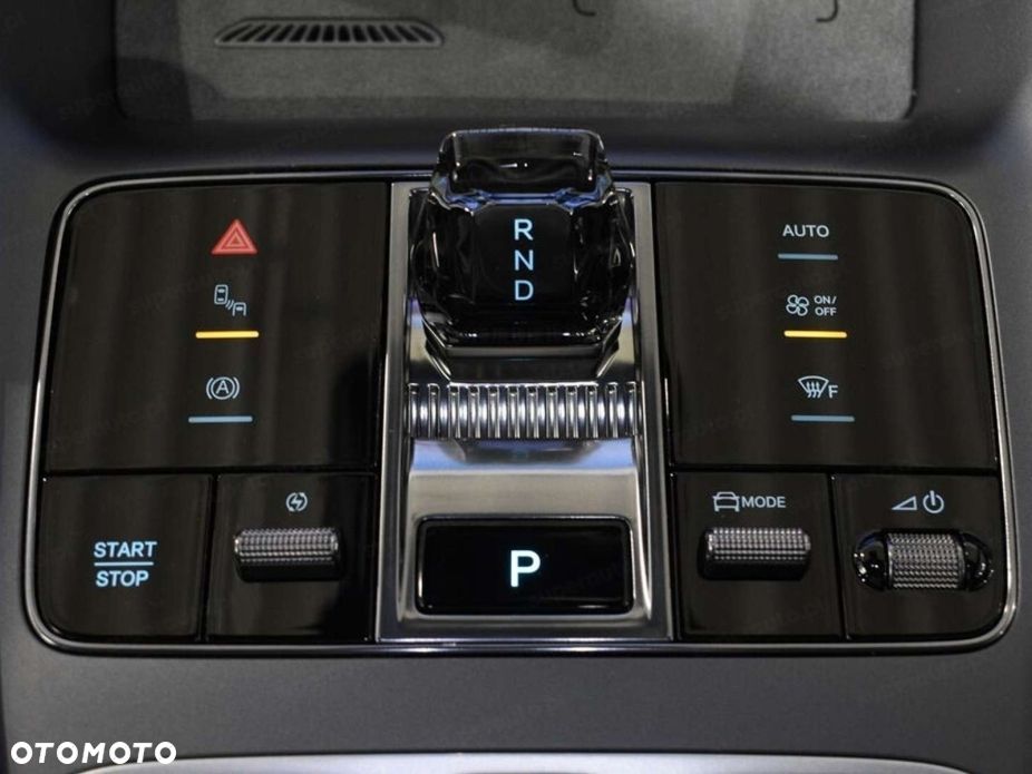 BYD Sealion 7 - 15