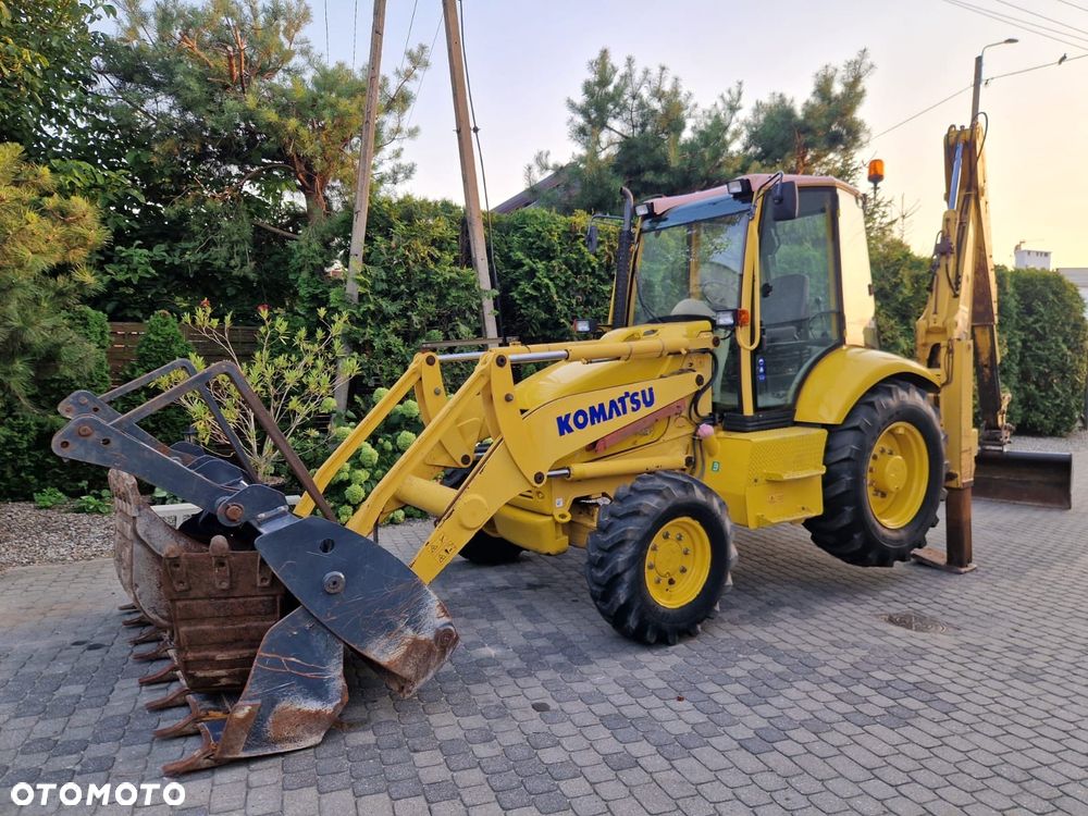 Komatsu WB 93R - 1