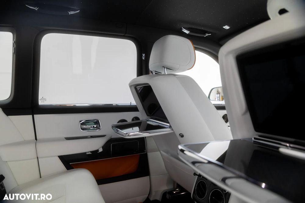Rolls-Royce Cullinan - 37