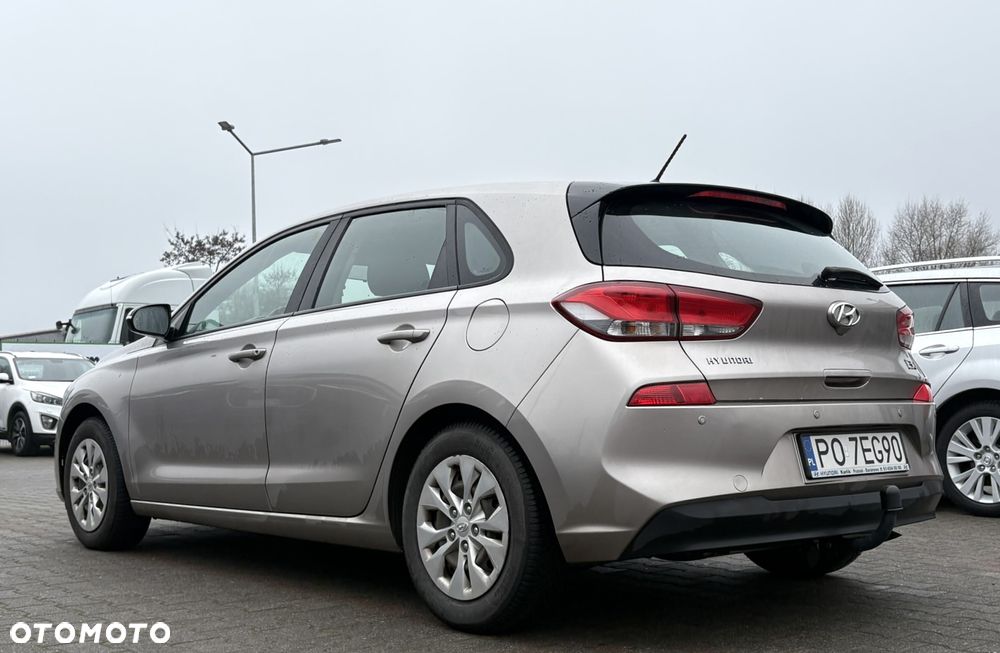 Hyundai i30 1.4 Classic + - 6