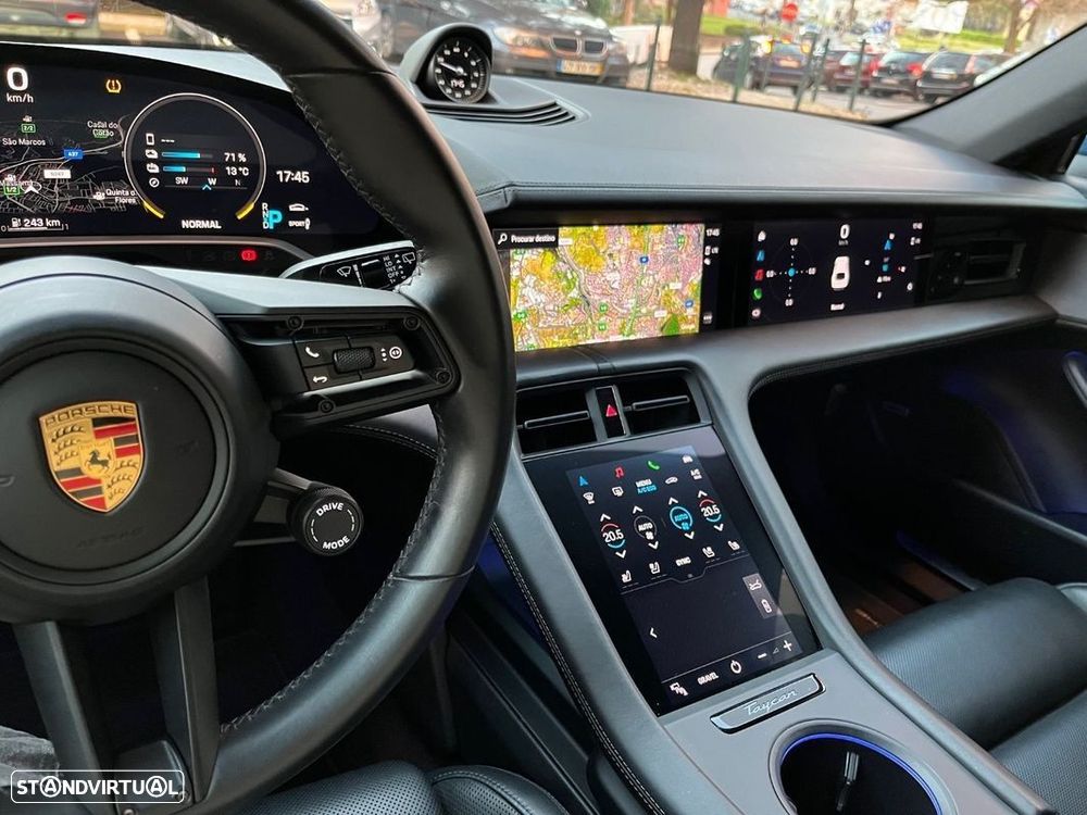 Porsche Taycan Cross Turismo 4S - 25