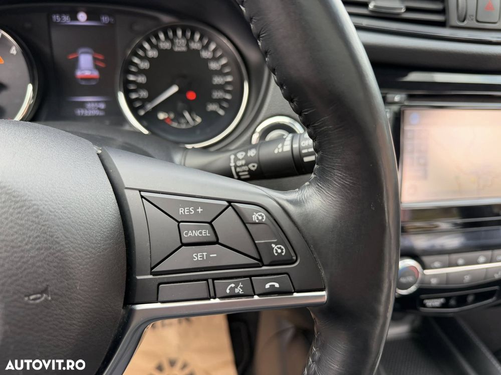 Nissan X-Trail 2.0 dCi ALL-MODE 4x4i Tekna - 32