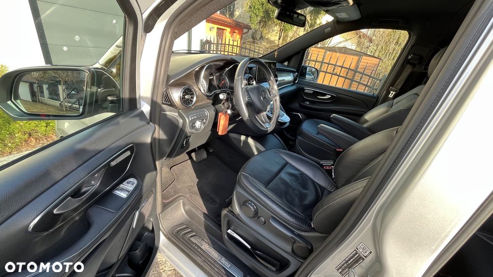 Mercedes-Benz Klasa V 300 d 4-Matic 9G-Tronic - 10