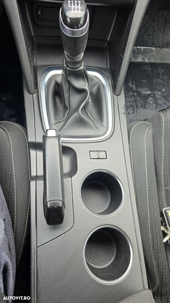 Renault Megane Energy dCi Intens - 8