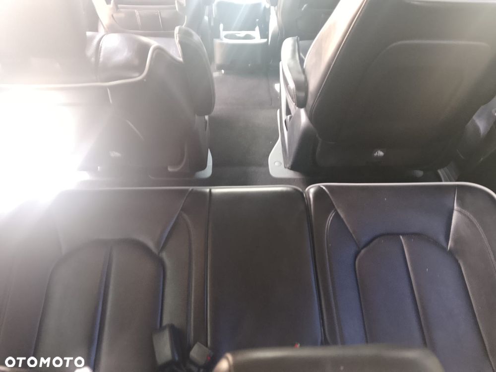 Chrysler Pacifica - 7