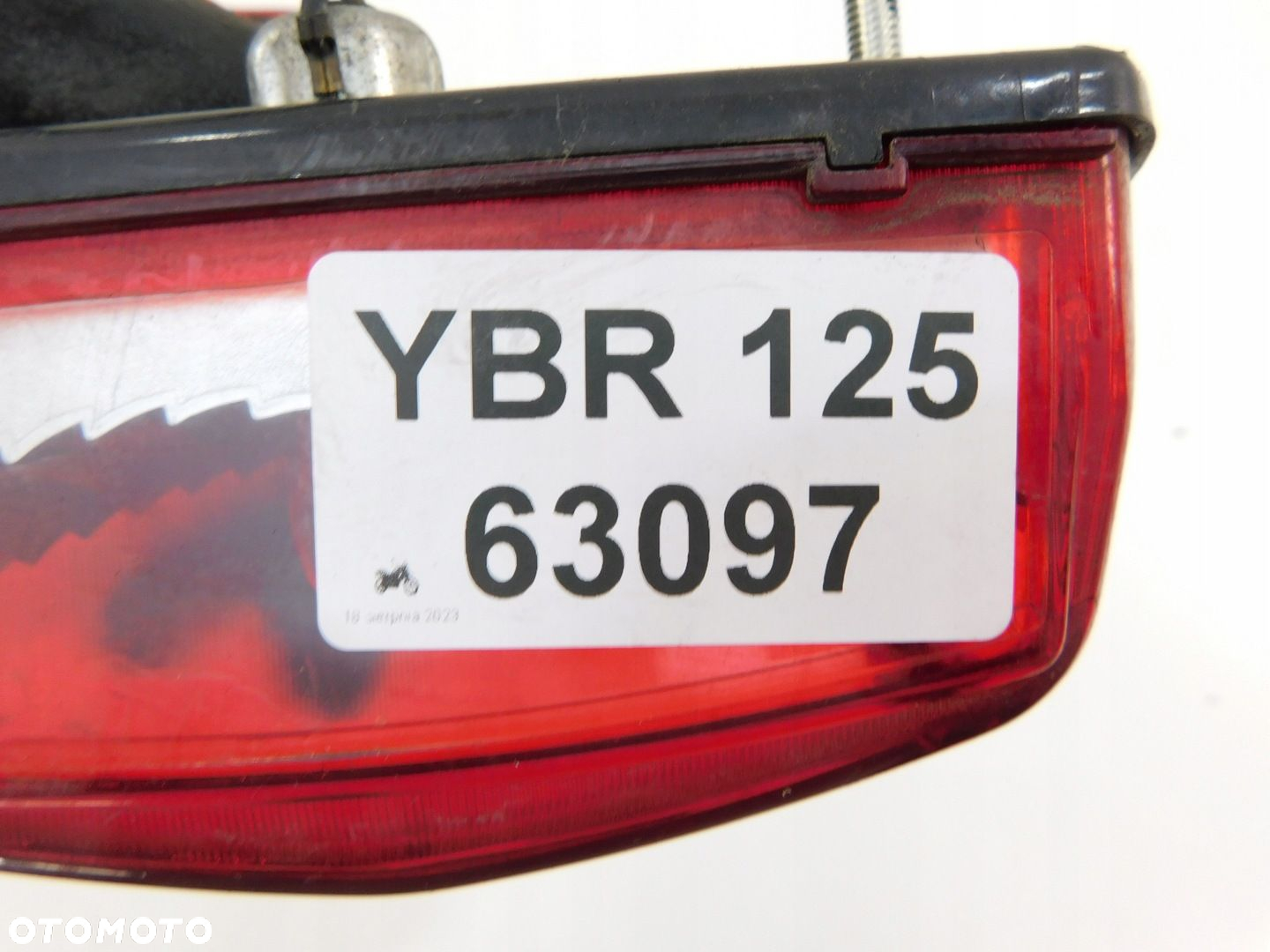 YAMAHA YBR 125 LAMPA TYLNA TYŁ - 7