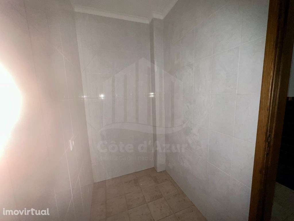 Loja para Arrendamento - Edifício Rossio, Barreiro - Grande imagem: 5/7