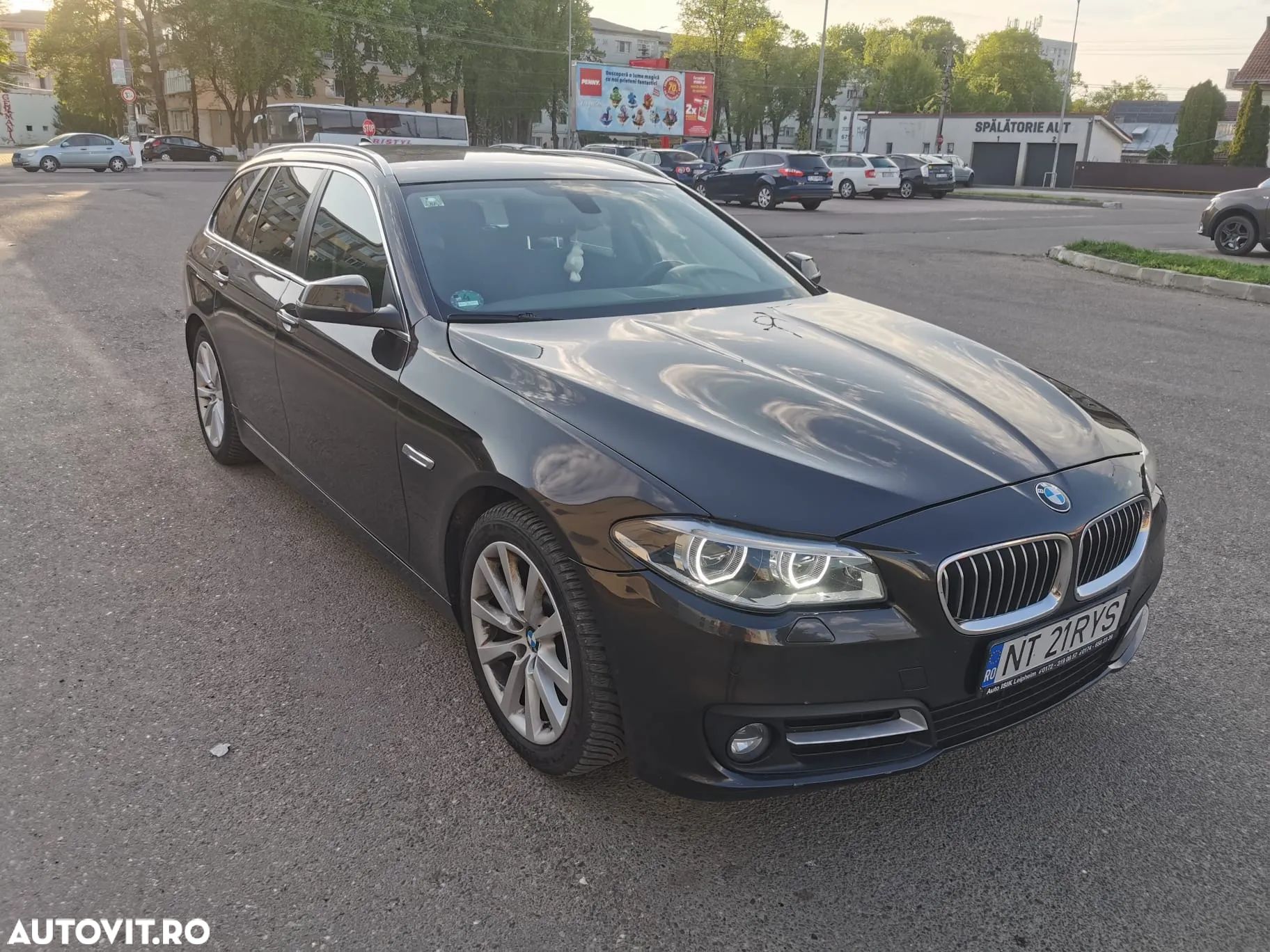 BMW Seria 5 520d Touring Aut. - 1