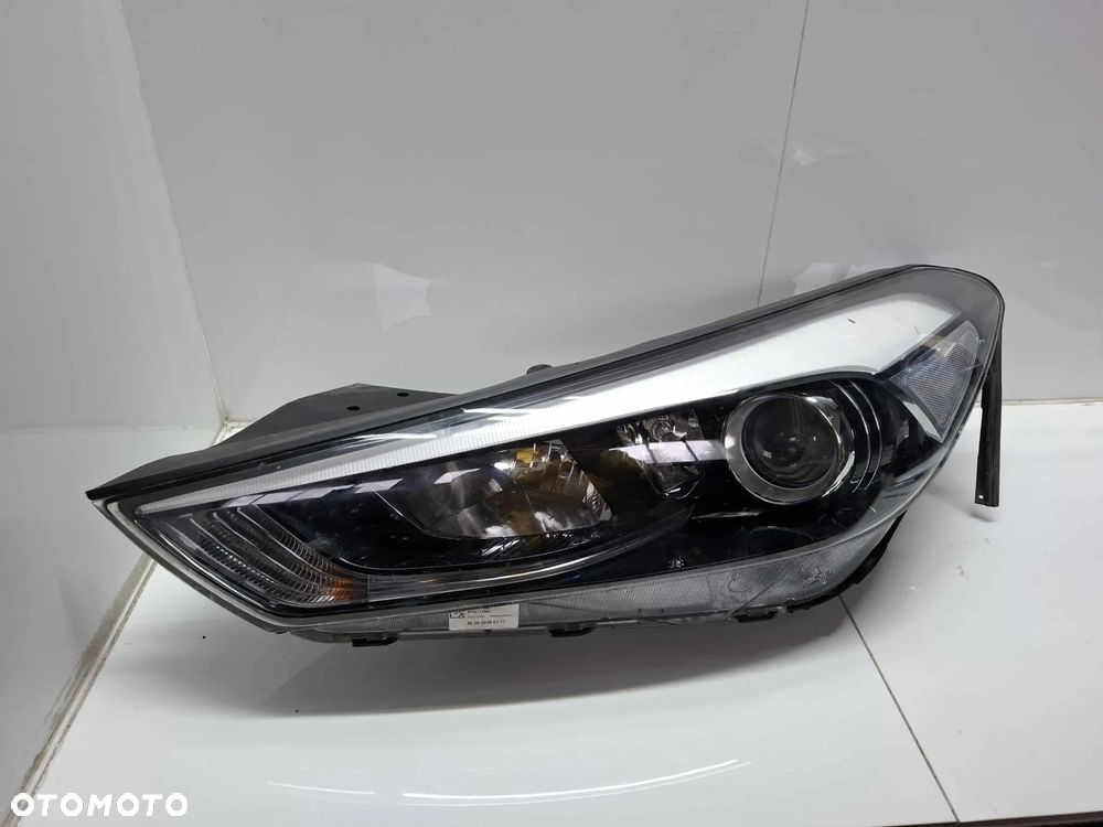 LEWA LAMPA PRZEDNIA PRZÓD HYUNDAI III 15-18 IDEALNA 92101d7100 - 1