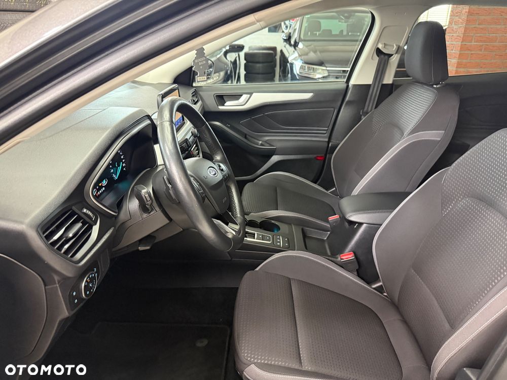 Ford Focus 1.0 EcoBoost Hybrid TITANIUM - 18