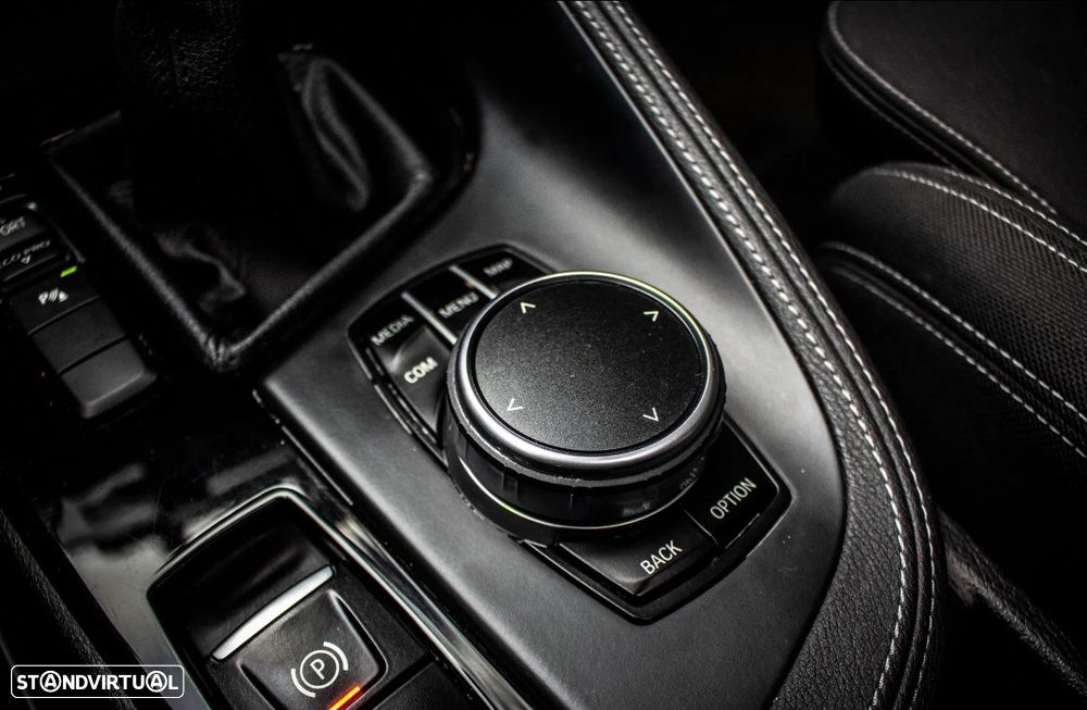 BMW X1 xDrive18d - 9