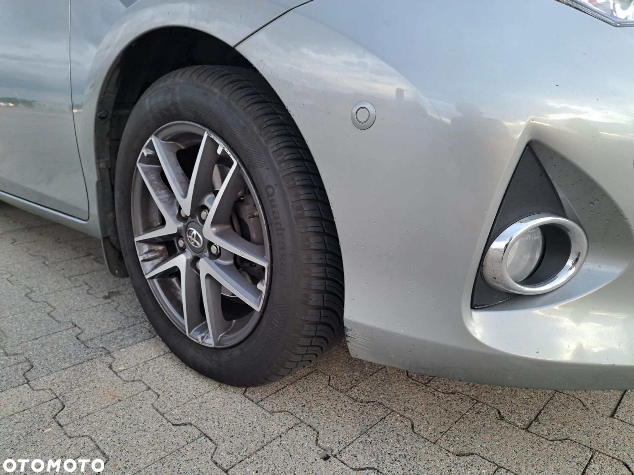 Toyota Auris 1.6 Premium + - 6