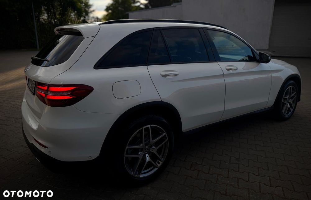 Mercedes-Benz GLC - 4