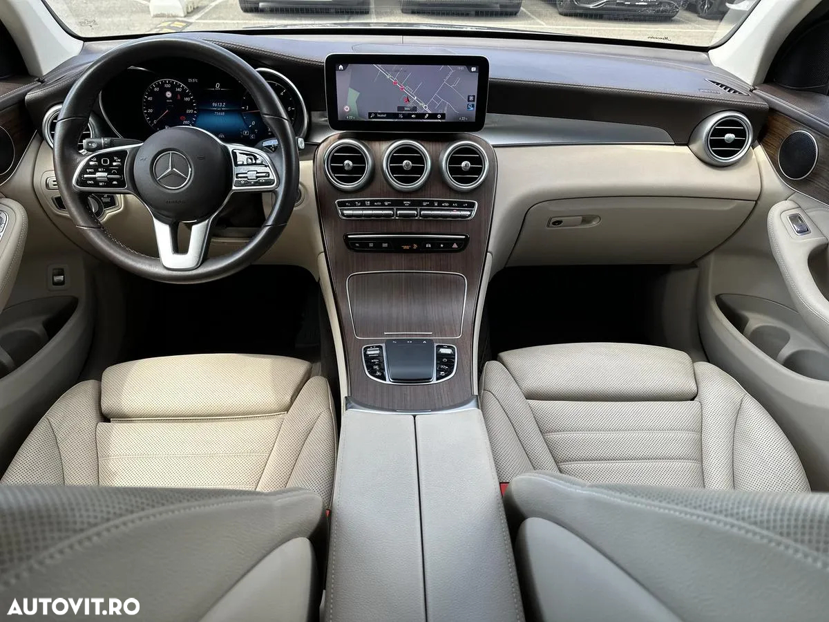 Mercedes-Benz GLC 300 d 4MATIC - 11