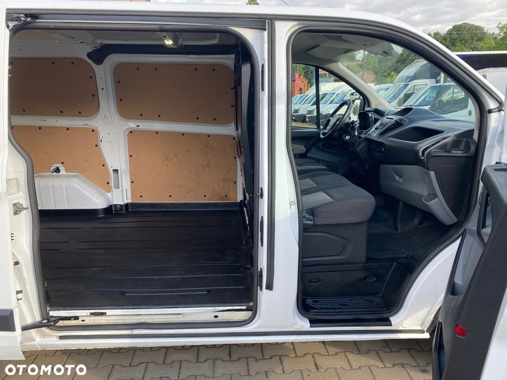 Ford TRANSIT CUSTOM - 20