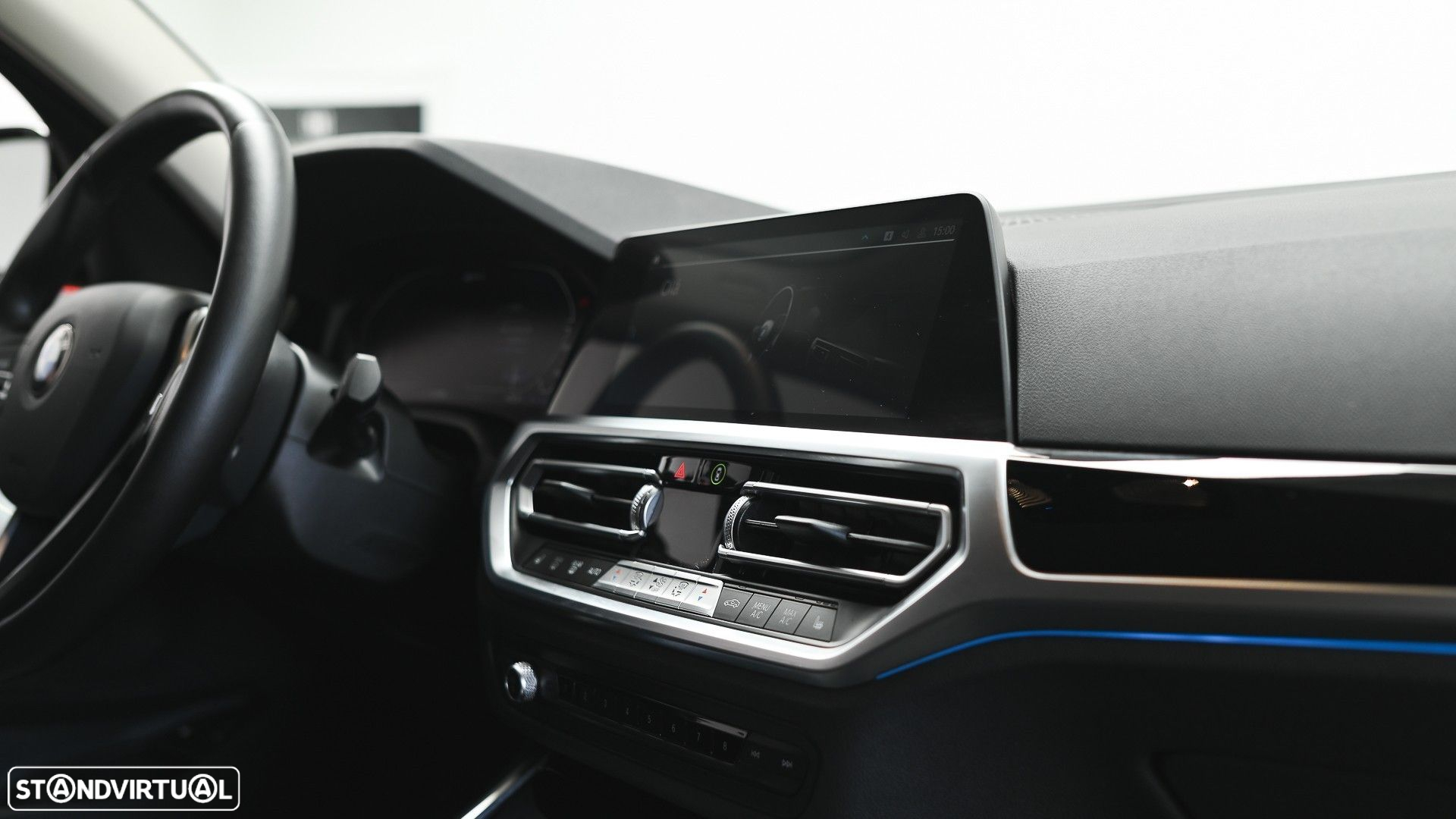 BMW 330 e Touring Line Sport Auto - 35