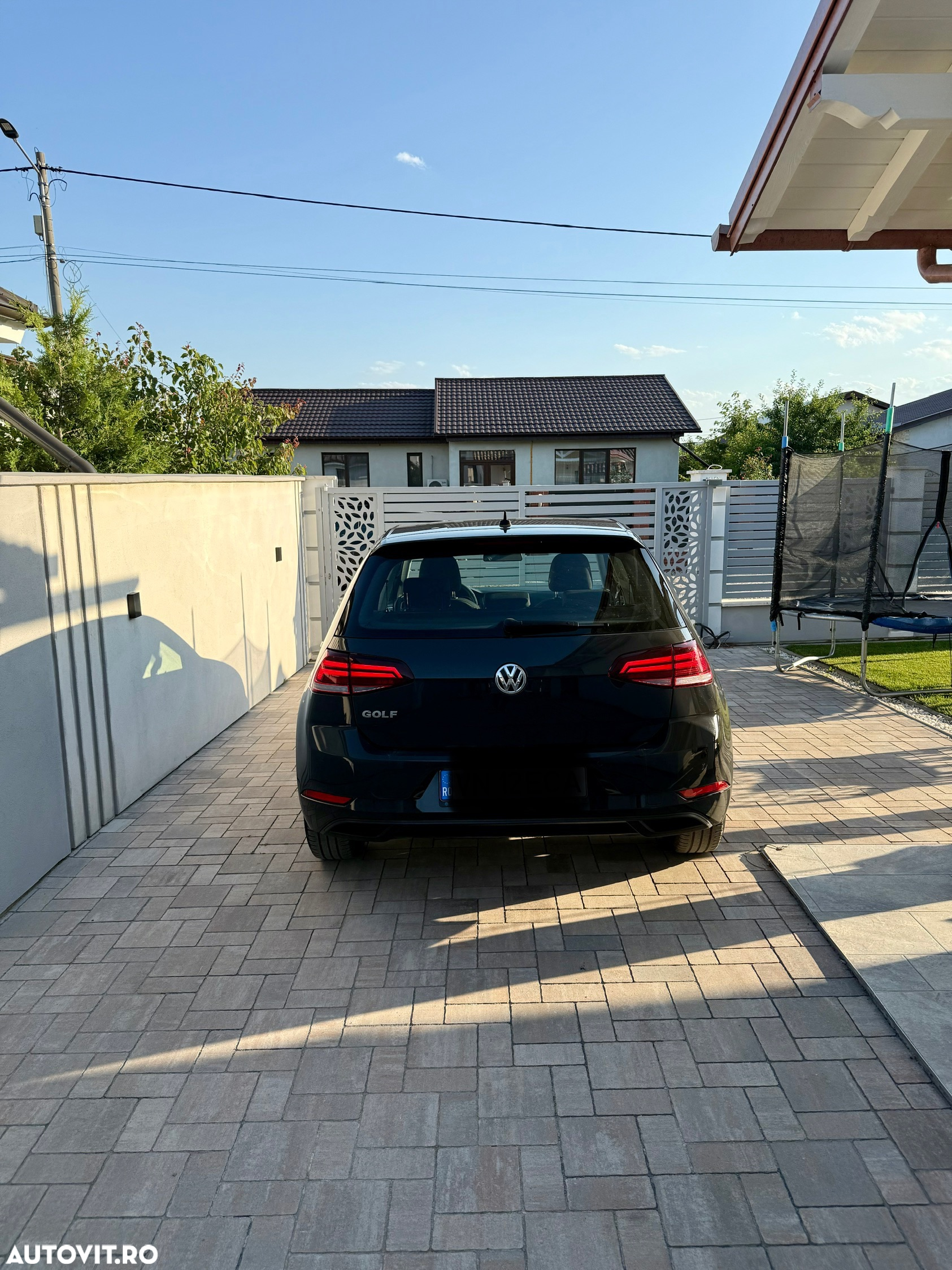 Volkswagen Golf 1.6 TDI Highline - 4
