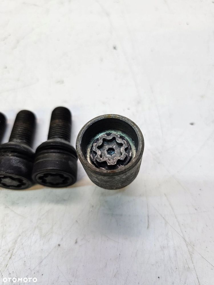 ŚRUBA ŚRUBY ZABEZPIECZAJĄCE AUDI VW SEAT KOMPLET PŁYWAJĄCA PODKŁADKA ,,Q" - 2