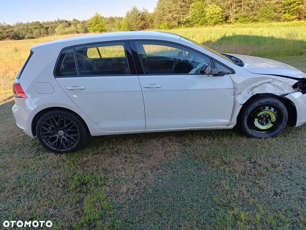 Volkswagen Golf 1.6 TDI Comfortline - 6