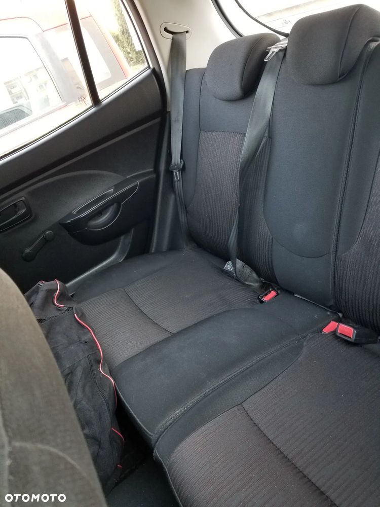 Kia Picanto 1.0 Family - 10