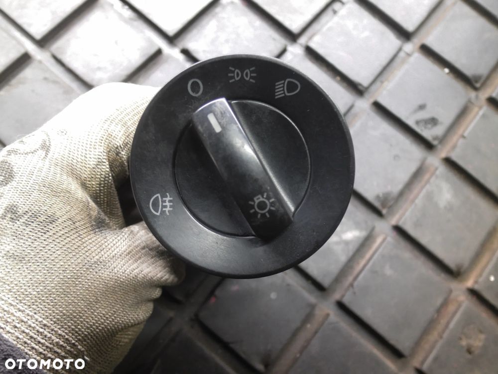 VW POLO IV 9N WŁĄCZNIK ŚWIATEŁ 6Q0941531B + WTYCZKA POSIADAM 4 SZTUKI - 1