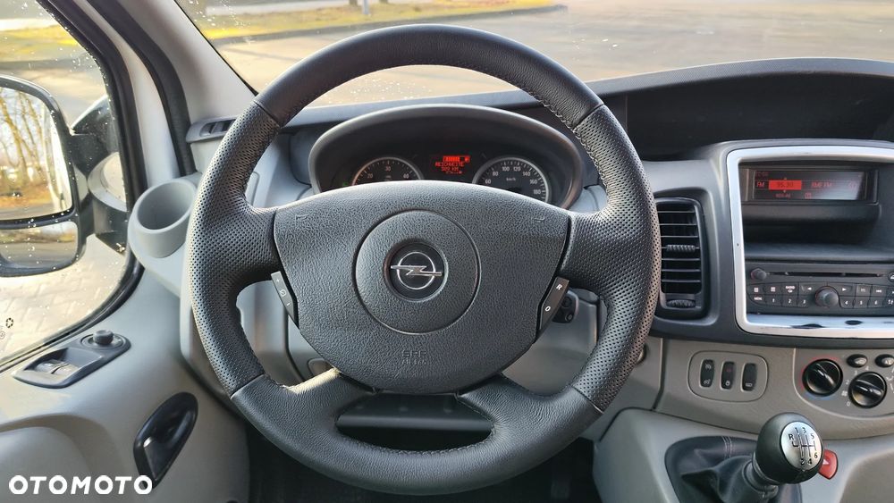 Opel Vivaro - 25