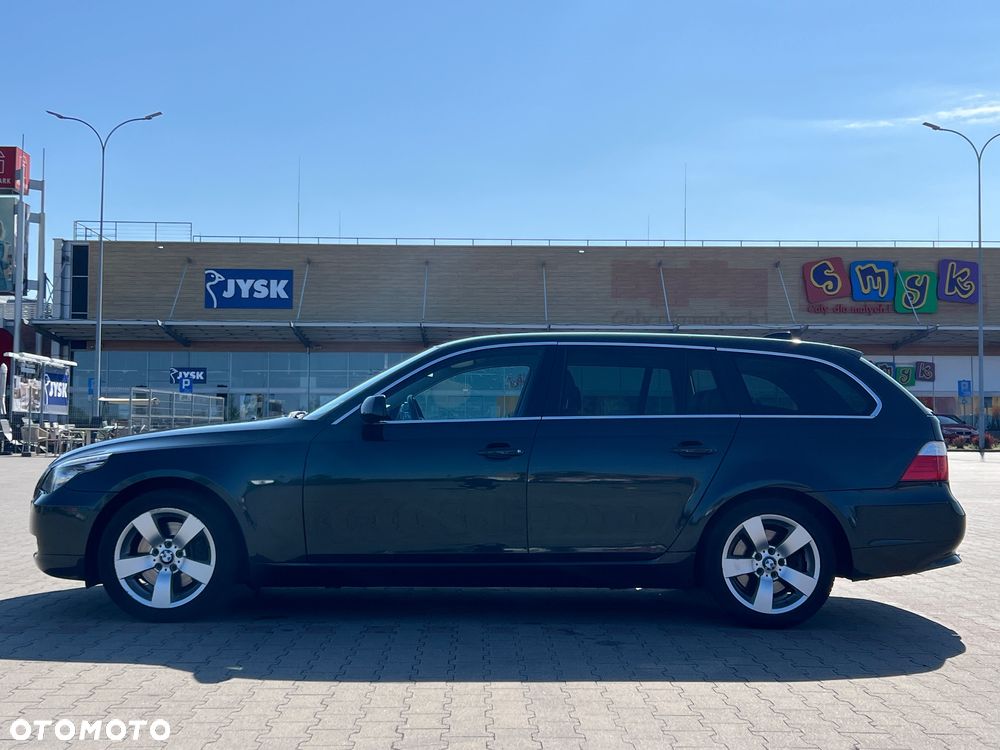 BMW Seria 5 525i xDrive Touring - 5