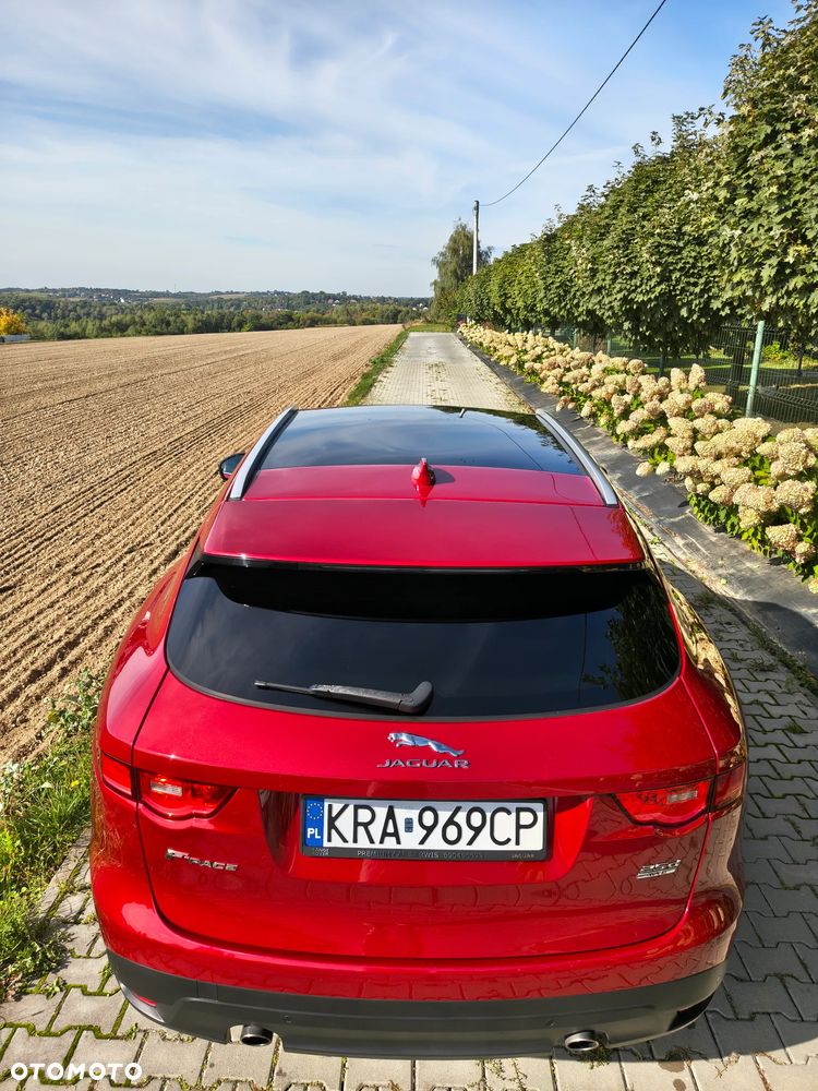Jaguar F-Pace 2.0 i4D AWD Prestige - 8