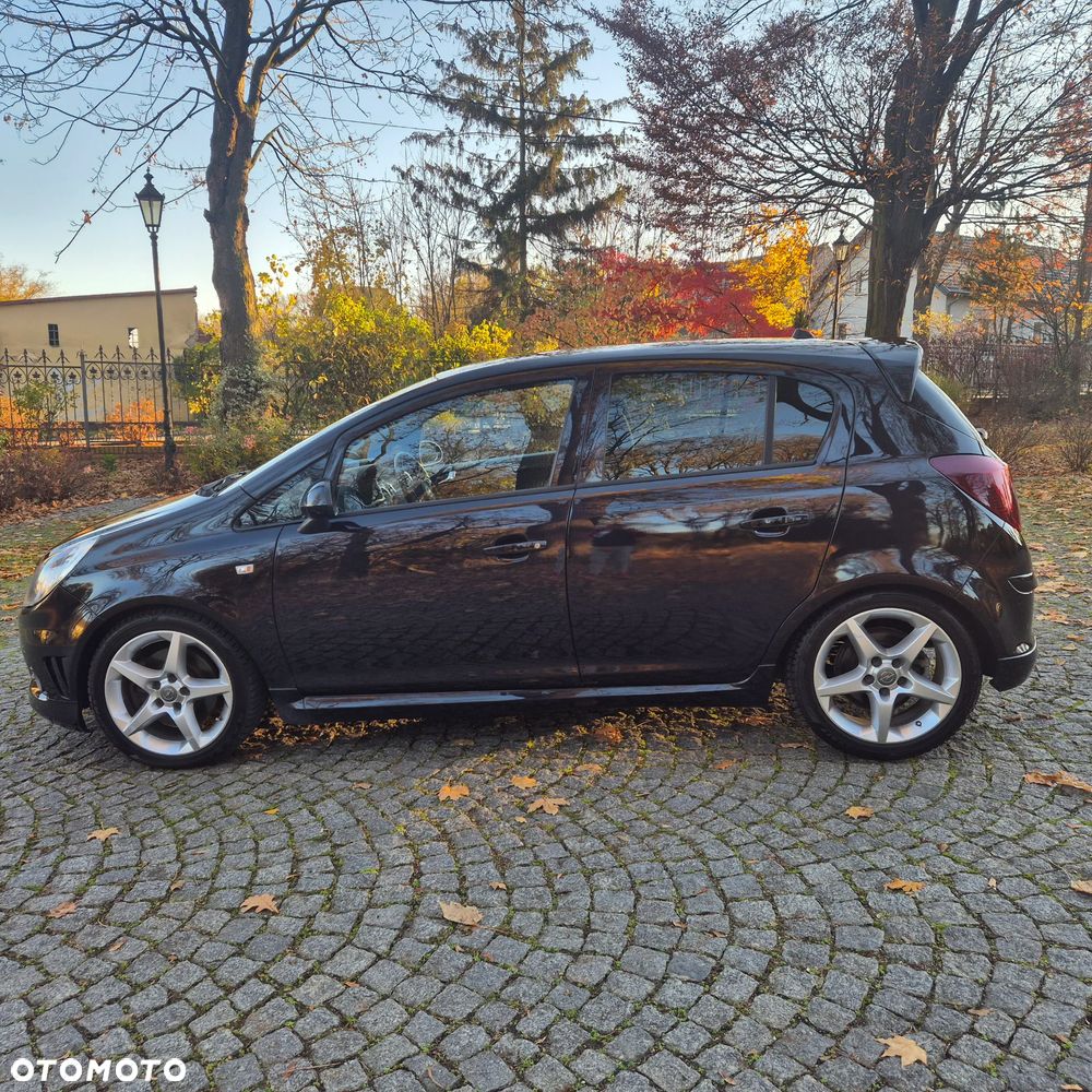 Opel Corsa 1.6 Turbo GSi - 4