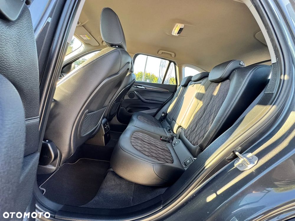 BMW X1 - 28
