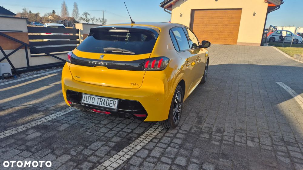 Peugeot 208 PureTech 100 Allure - 25