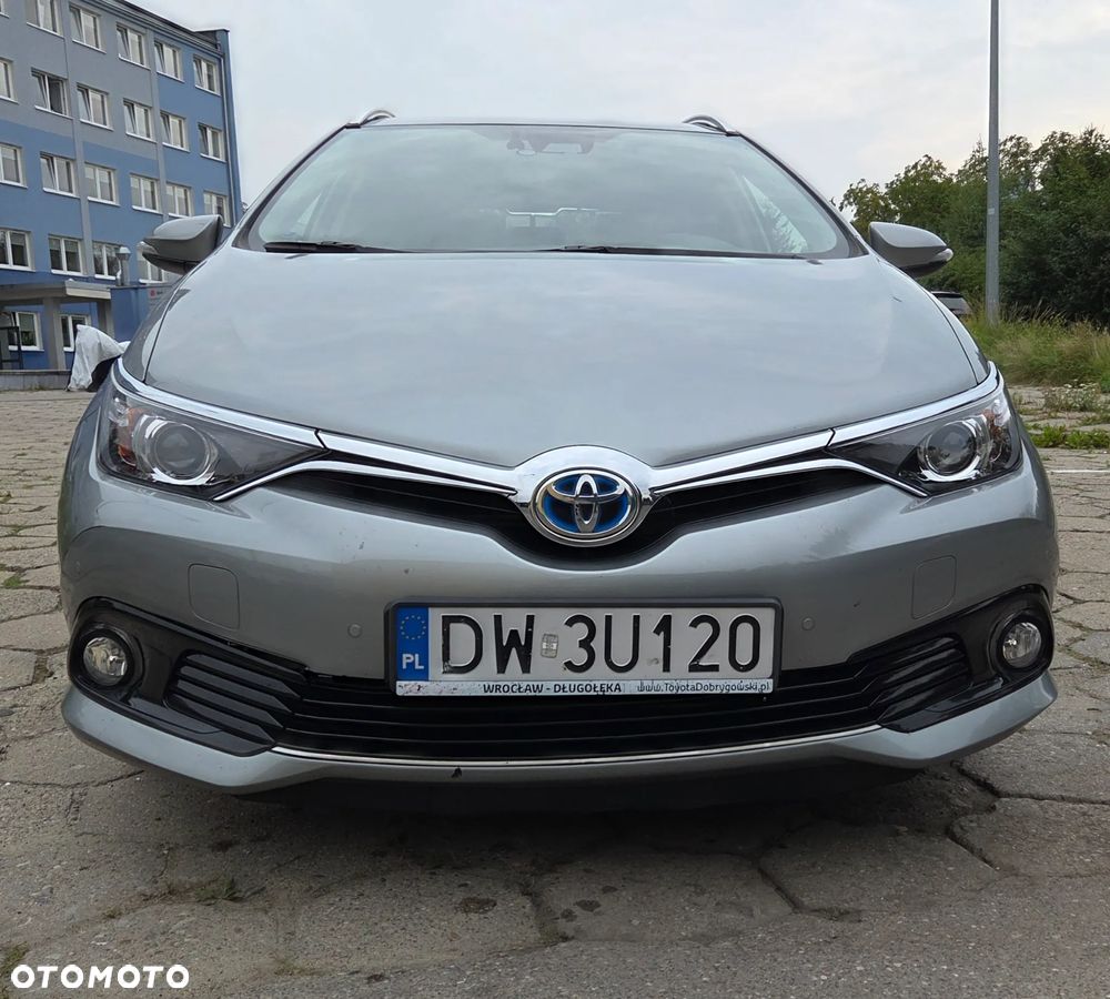 Toyota Auris Hybrid 135 Comfort - 2