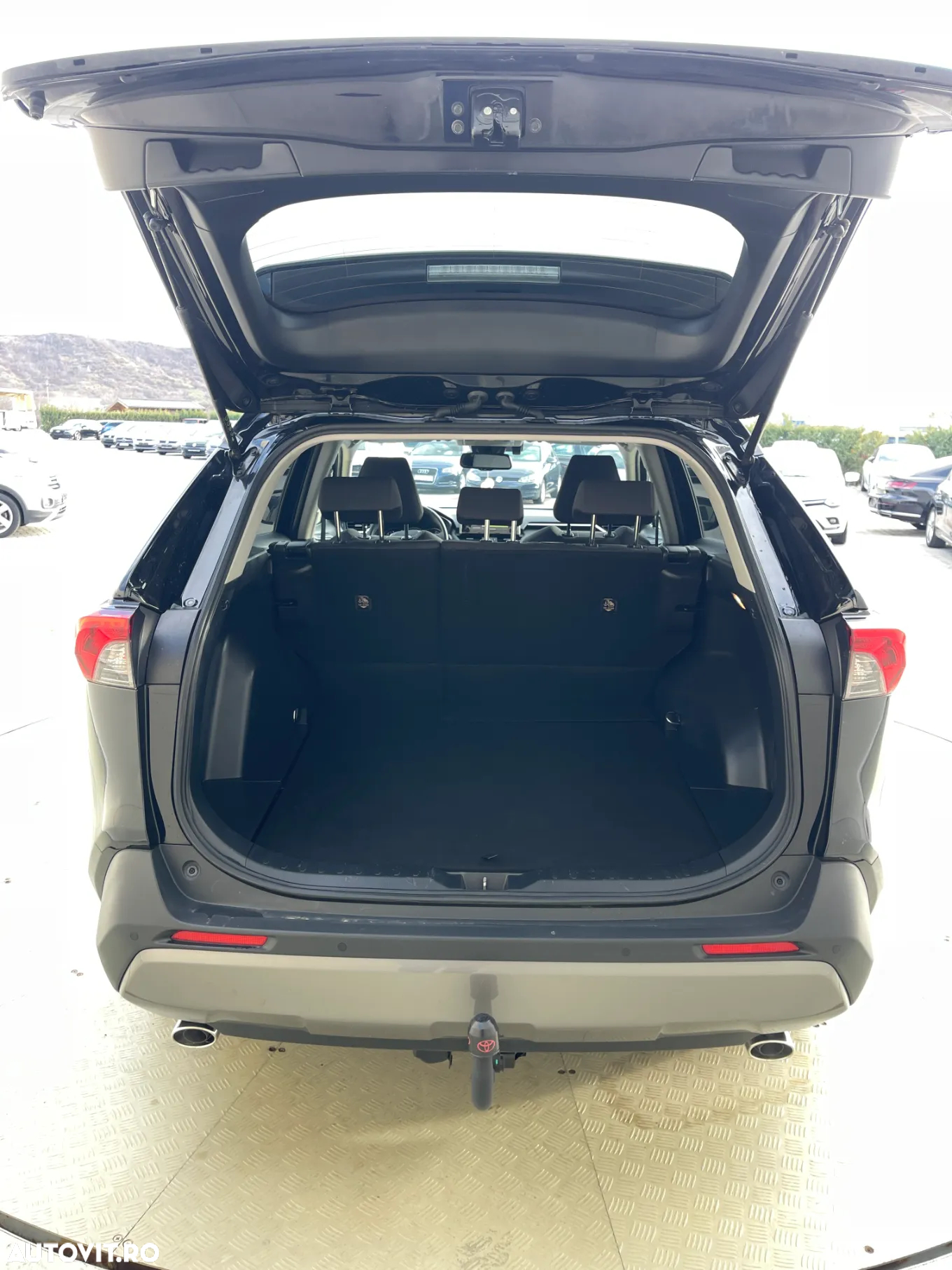 Toyota RAV4 - 25