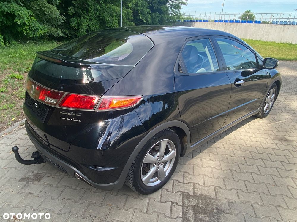 Honda Civic 1.8 Comfort - 18